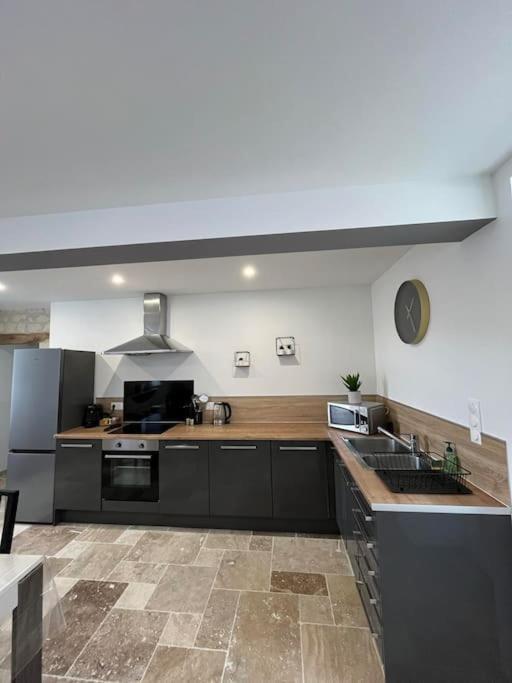 Sepmes Charmante Maison De Bourg Cosy Acces Wifi מראה חיצוני תמונה
